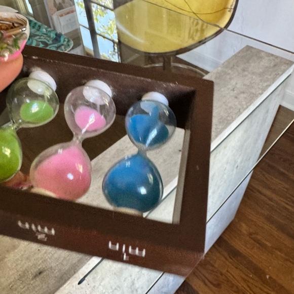 NEW Tripple hour glass with multicolored sand - Picture 3 of 7